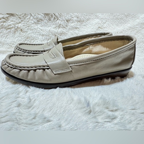 NEW SAS Wink Tripad Comfort BONE Slip On Penny Loafers Shoes Womens Size 5 1/2 M - Picture 4 of 9